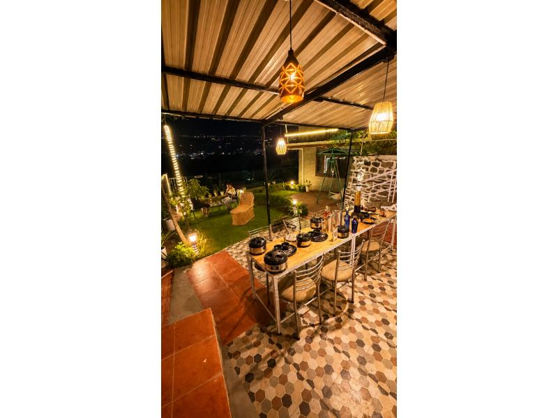 aesquire home stay by trahes haven