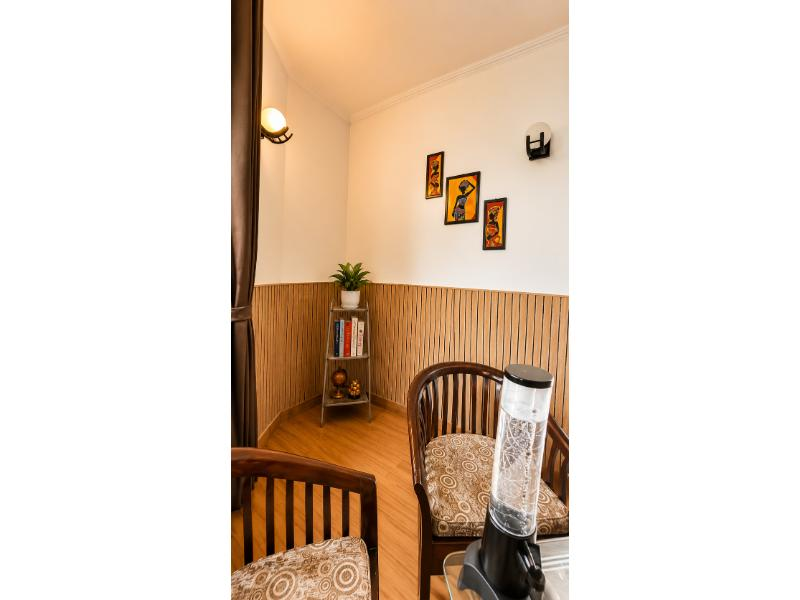 aesquire home stay by trahes haven