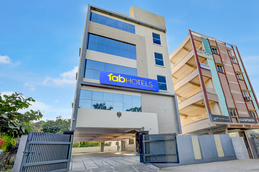 Fabhotel Yagna Grand,Pl No: 62, Sy No: 63, Chennareddy Enclave, Near Decathlon, Peerzadiguda, Medchal Malkajgiri, Uppal, Hyderabad 500039,3 star