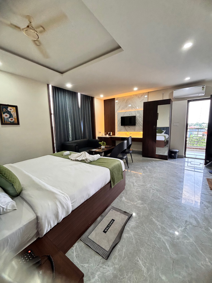 grand meridian hotel and restaurant