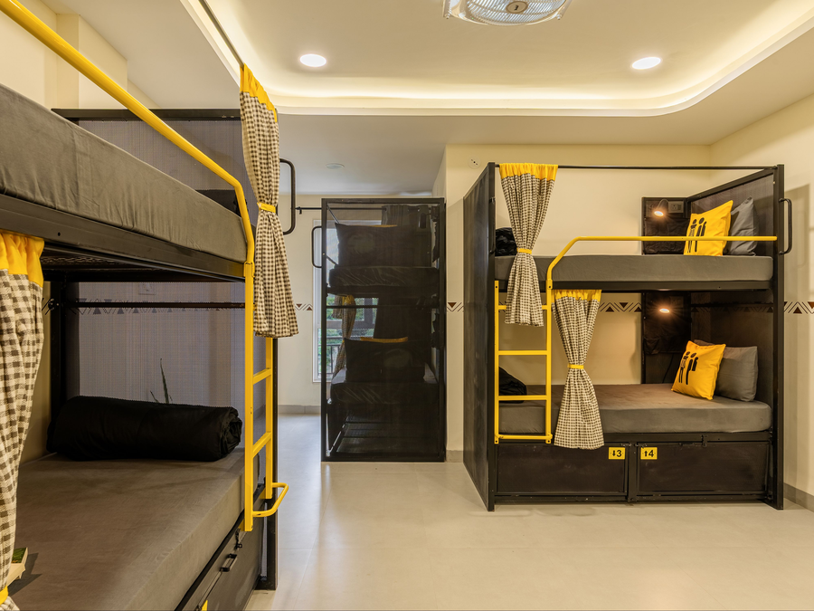the hosteller indore