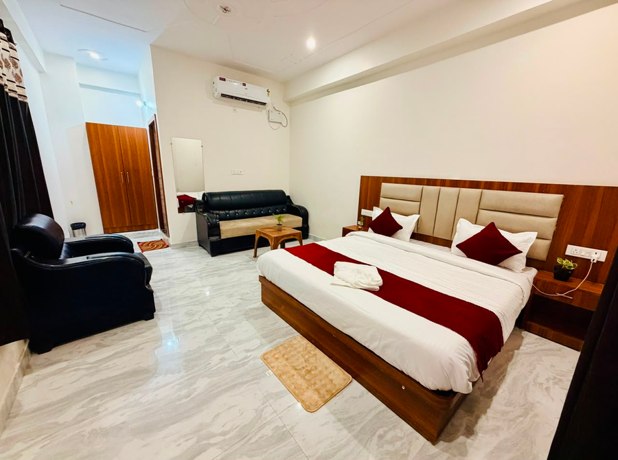 hotel platinum crown