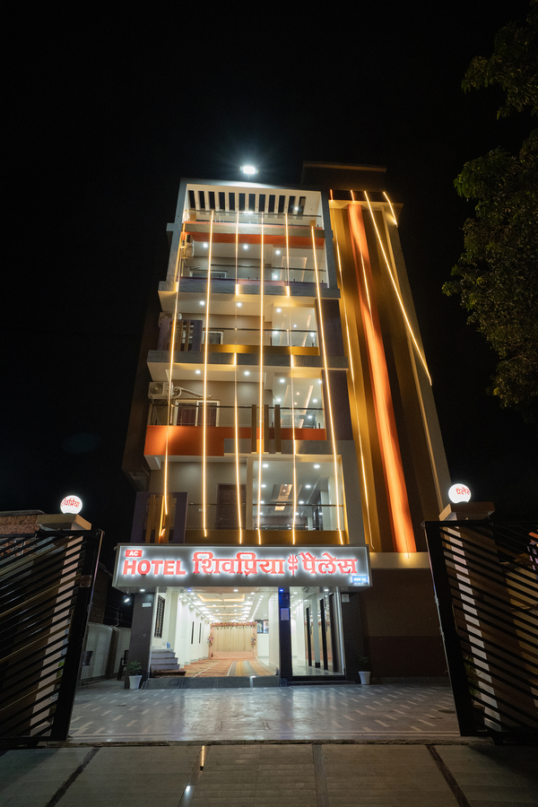 Hotel Shivpriya Palace,,3 star