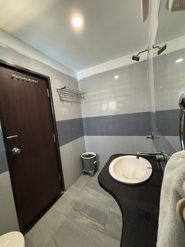 hotel sharon residency rewa