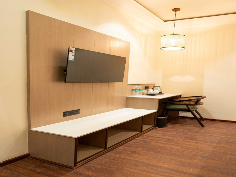 palette hotel by checkin amritsar city centre