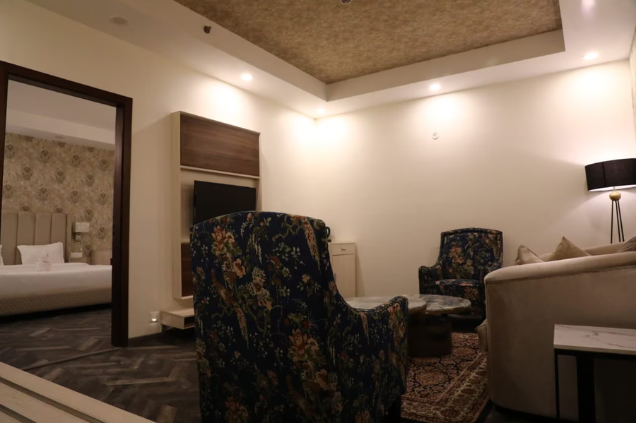 la flora resort