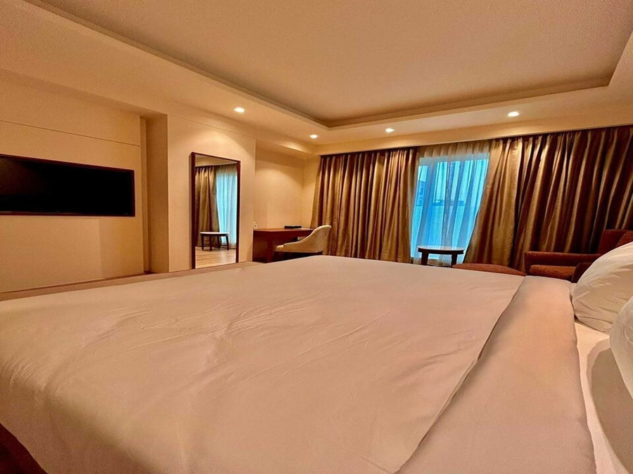 clubhouse hotel by checkin amritsar