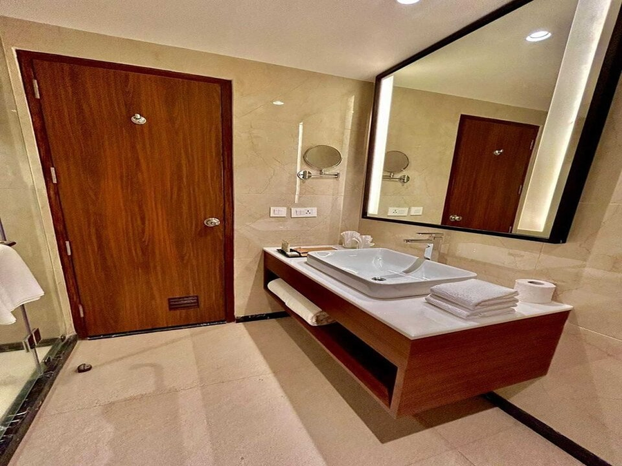 clubhouse hotel by checkin amritsar