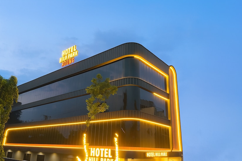 Hotel Hill Park,Airport Rd, Shanti Nagar, Indore, Madhya Pradesh 452005,3 star
