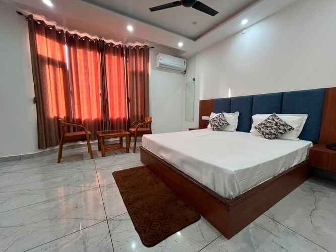 new green valley hotel and restaurant