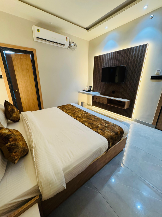 hotel rs grand