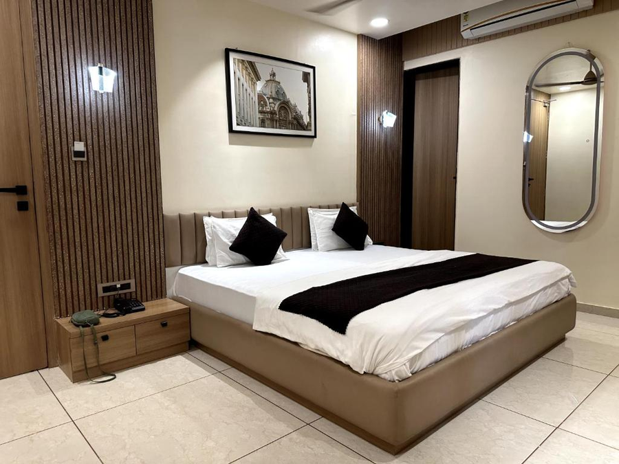 hotel 9 square
