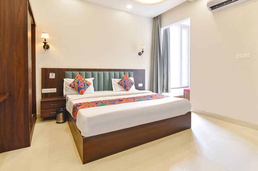 fabhotel golden sapphire