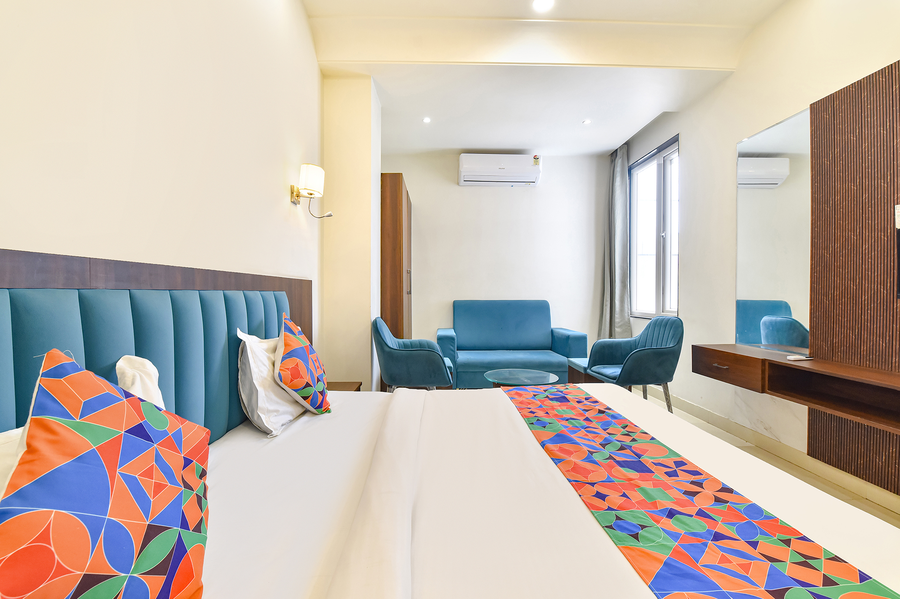fabhotel golden sapphire