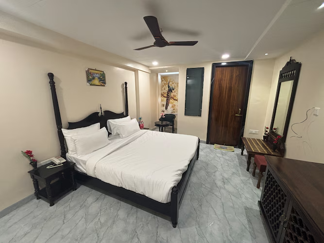 rajmahal hotel and resort
