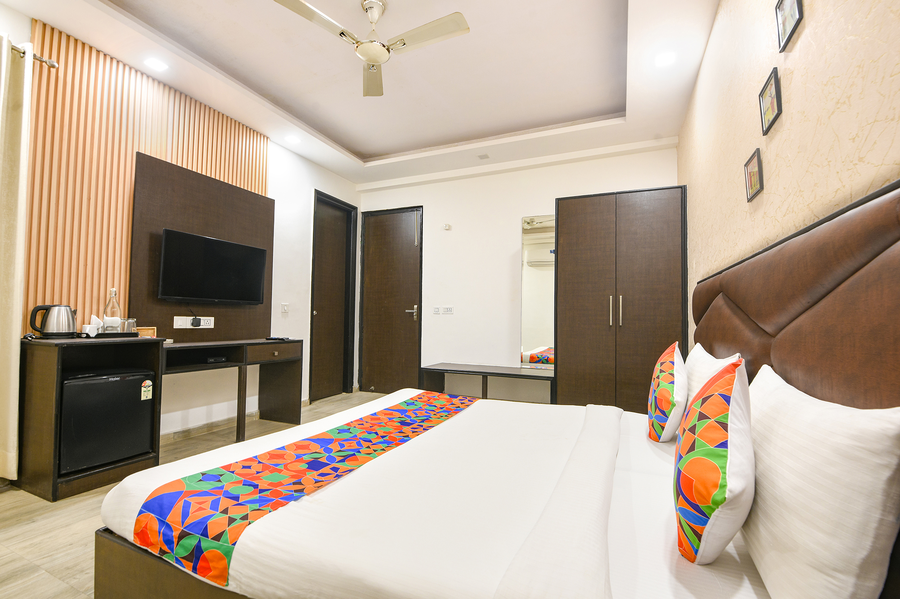 Fabhotel Sai Village Sector 46,House No.- 79P, Sector-46, Gurugram,3 star