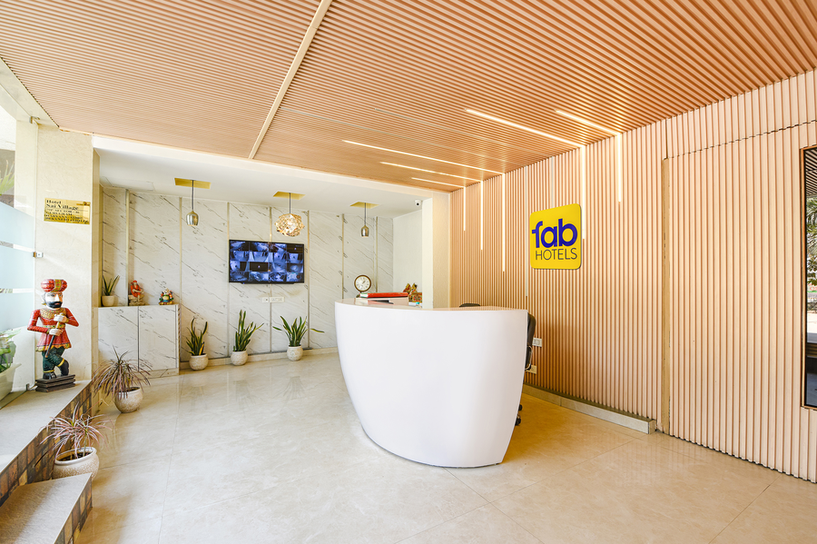 fabhotel sai village sector 46
