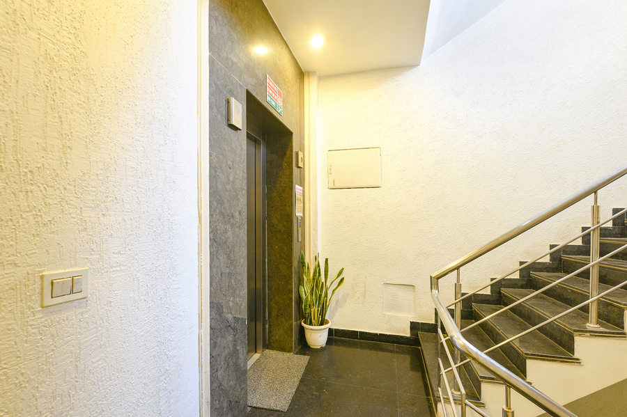fabhotel sai village sector 46