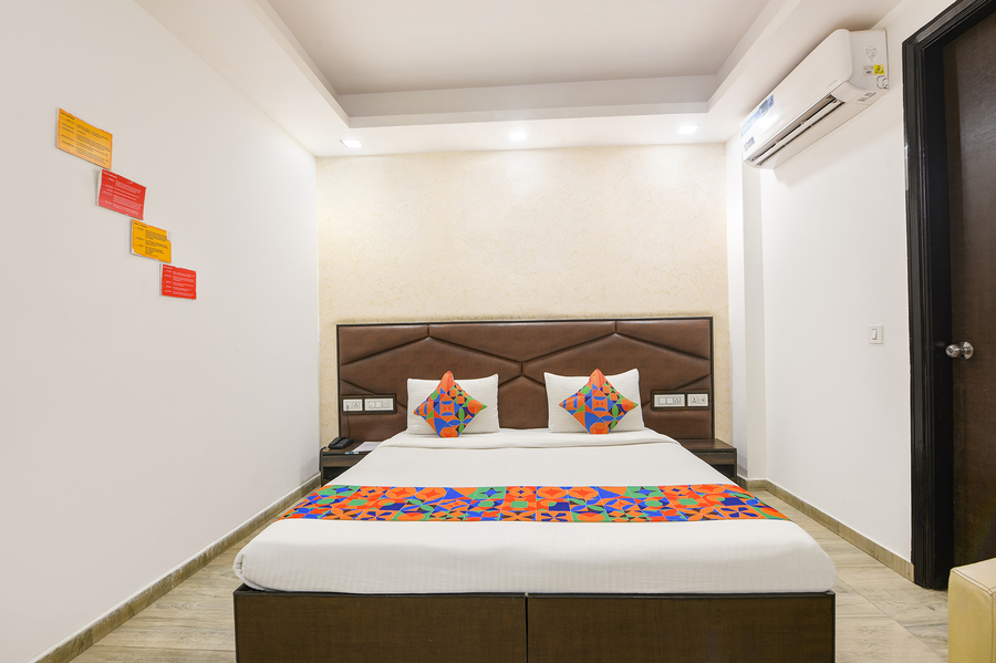 fabhotel sai village sector 46