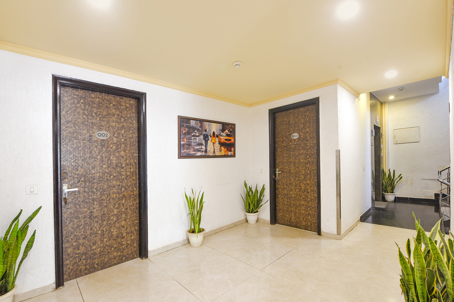 fabhotel sai village sector 46