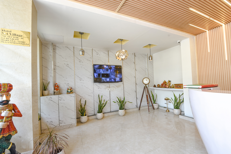 fabhotel sai village sector 46