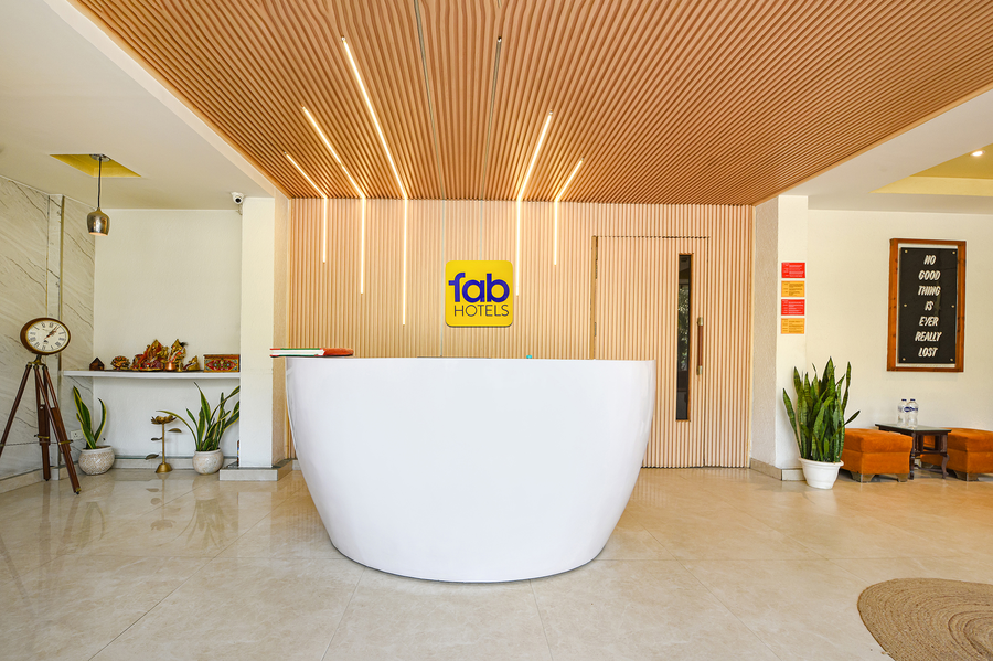 fabhotel sai village sector 46