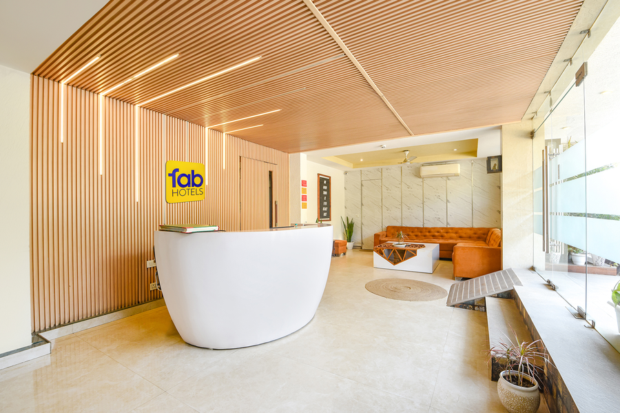 fabhotel sai village sector 46