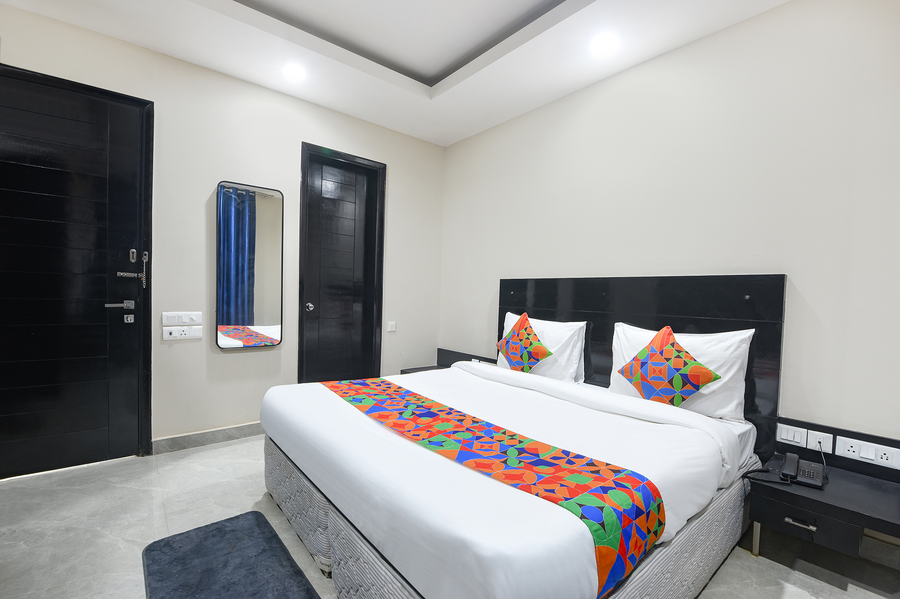 fabhotel giriraj hospitality