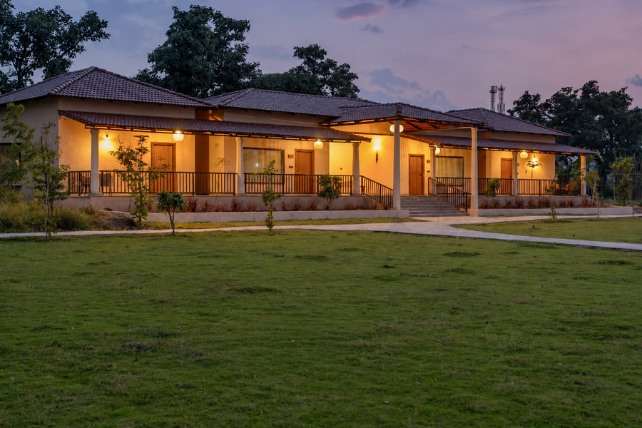 The Safari Lodge Pench,33/1/1/3, 37/2,Khawasa Kurai ,Village Khawasa Kurai District Seoni Madhyapradesh 480881,5 star