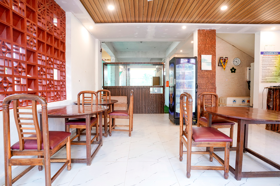 fabhotel pushpa inn assagao