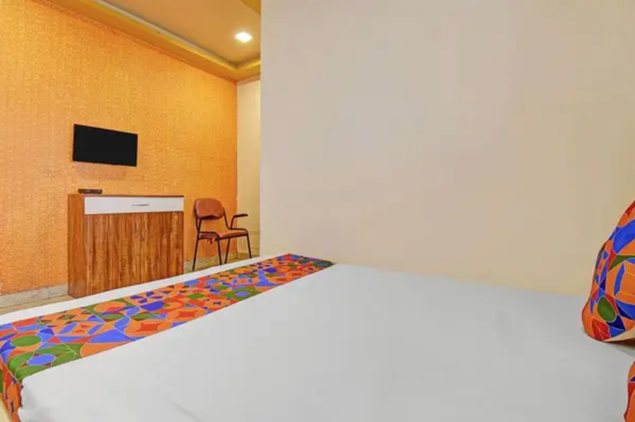 via kamal stay inn