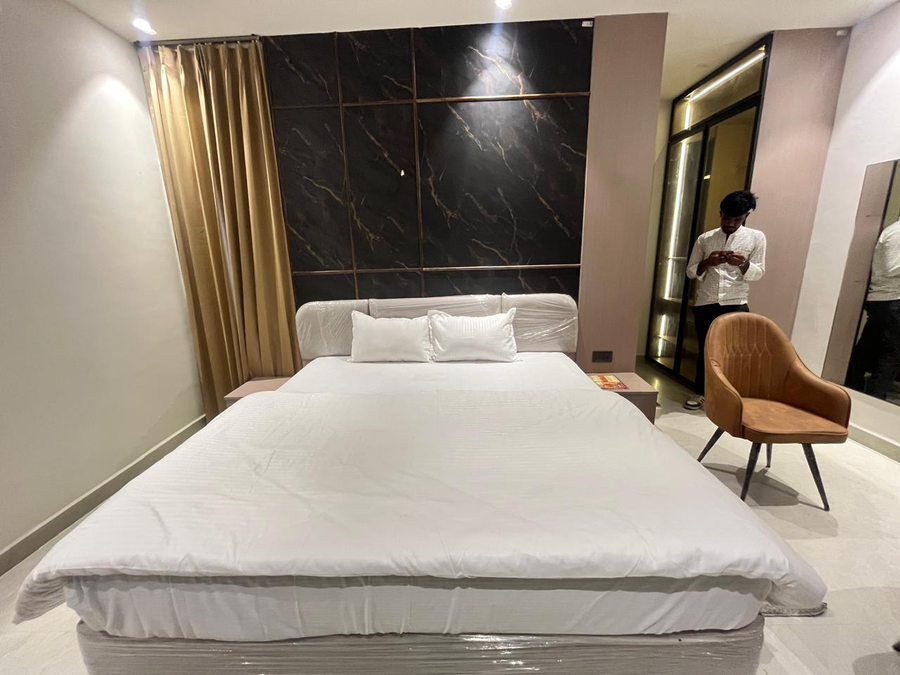 hotel gajanan sehore kubereshwar dham road near by railway station