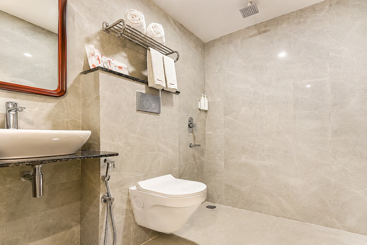 bizotel select paarvi vijay nagar