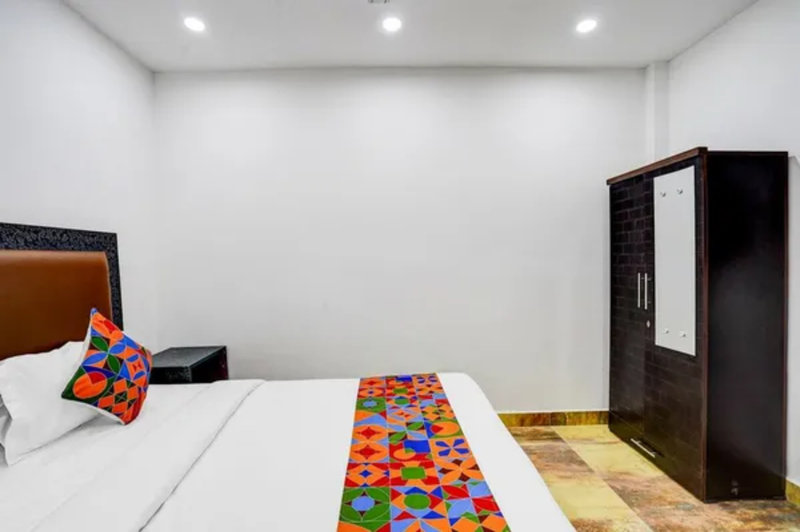 fabhotel casa royal