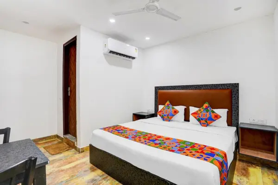 fabhotel casa royal