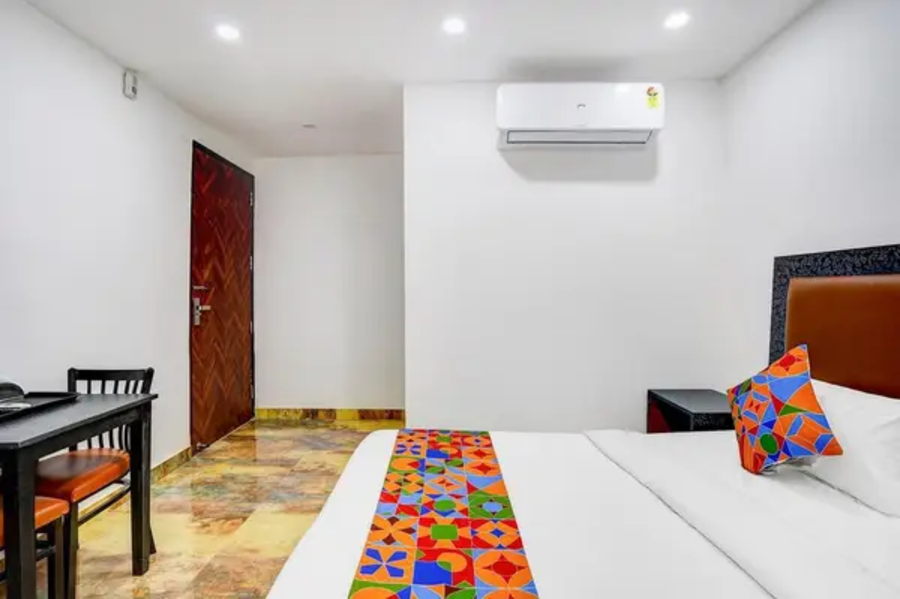 fabhotel casa royal