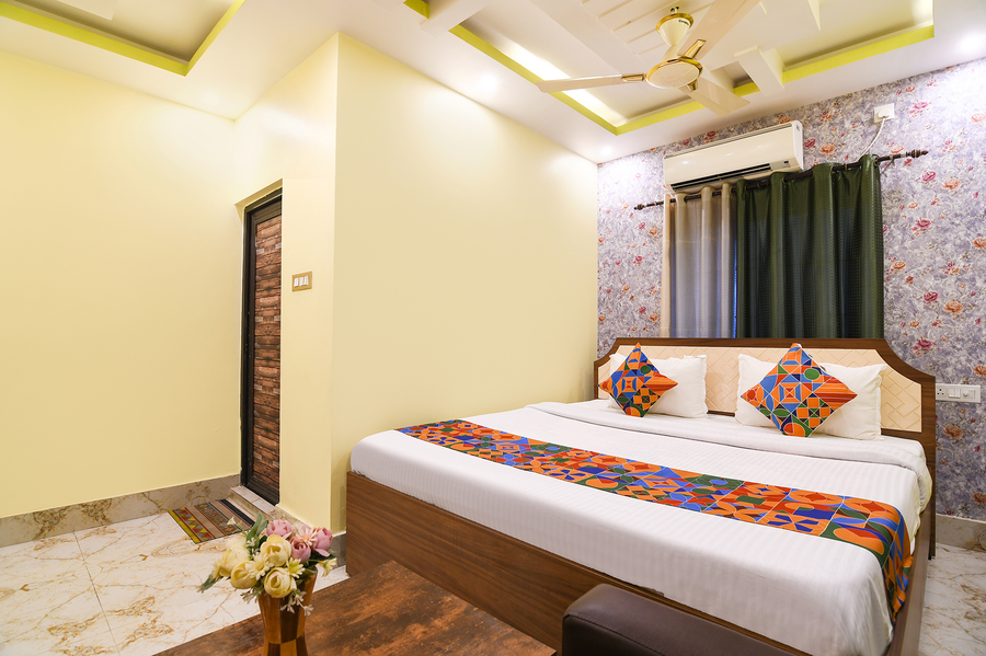 fabhotel leechi lodging and fooding