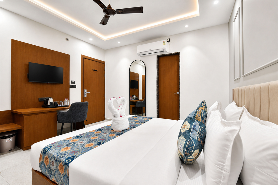 sudarshan inn