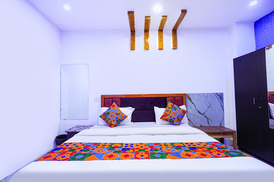 fabhotel prakash and sons