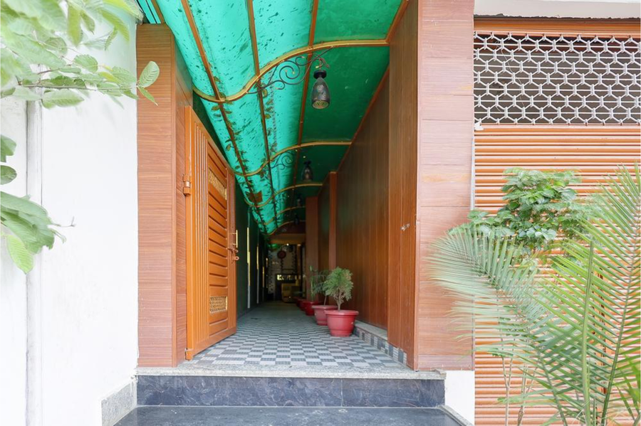 fabhotel luxe cozy