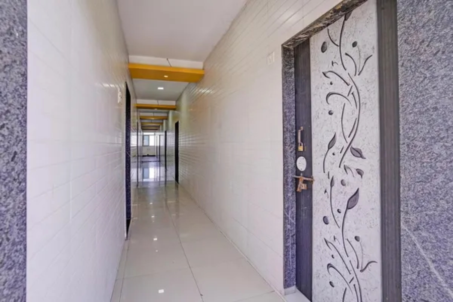 fabhotel aarvi executive