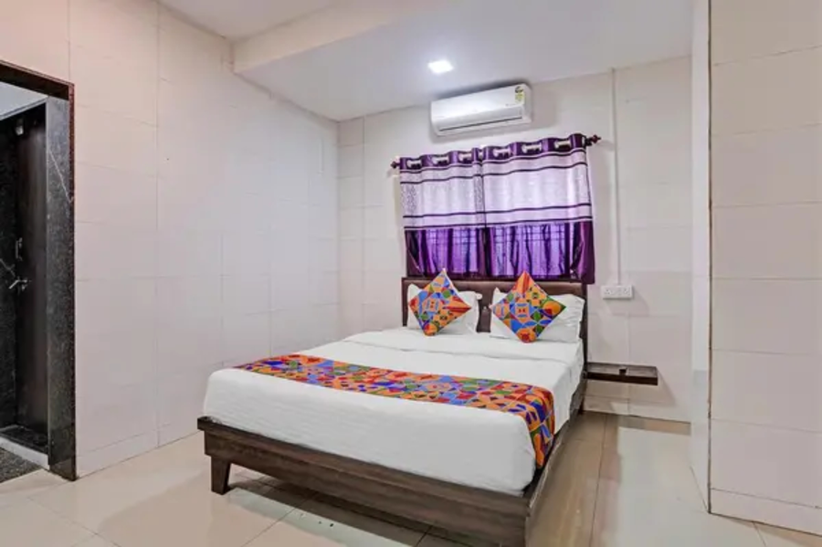 fabhotel aarvi executive