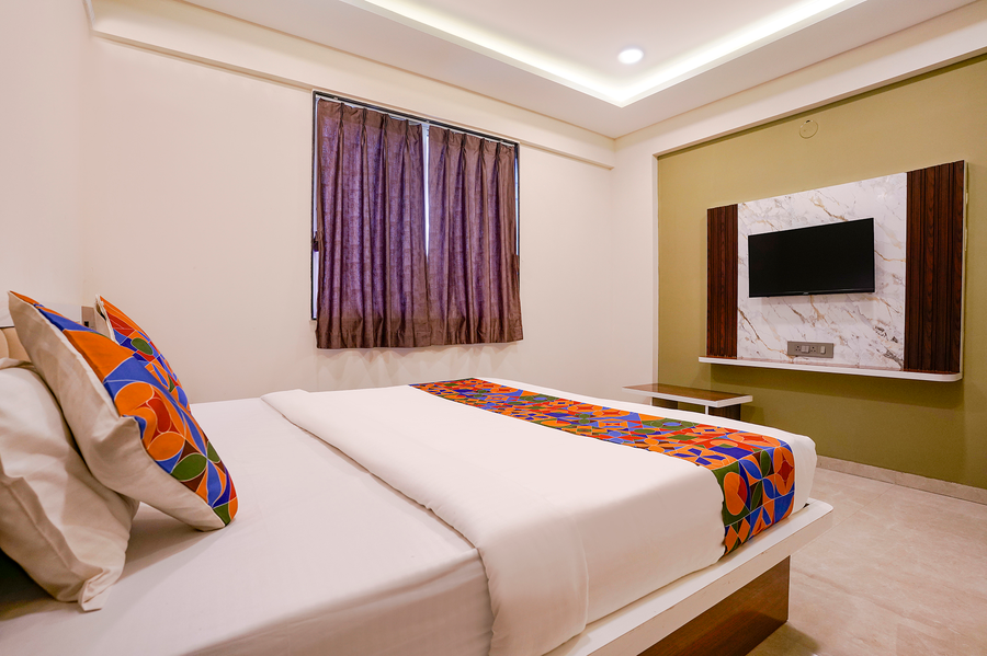 fabhotel royal inn regency
