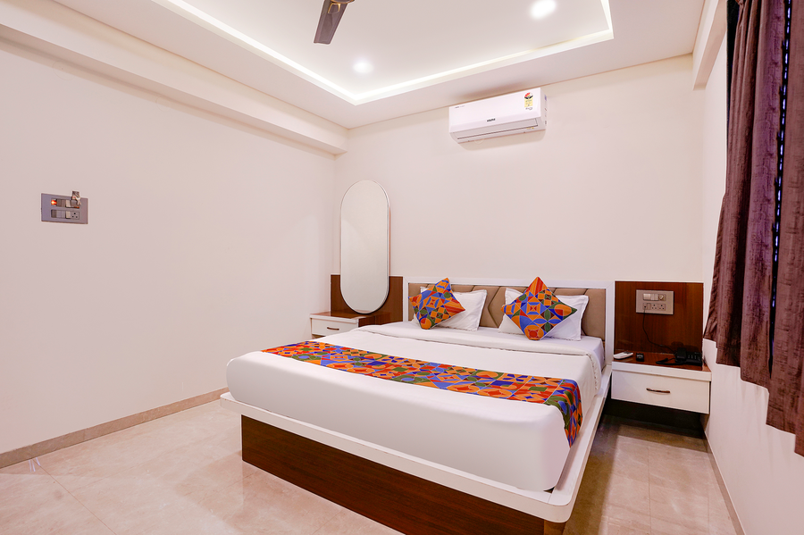 fabhotel royal inn regency