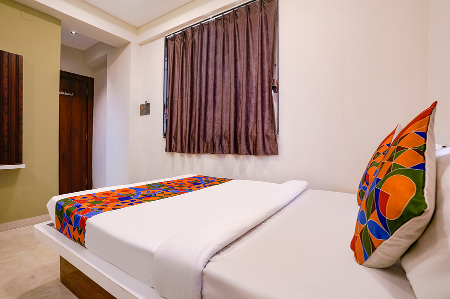 fabhotel royal inn regency