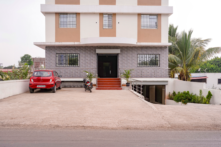 fabhotel royal inn regency