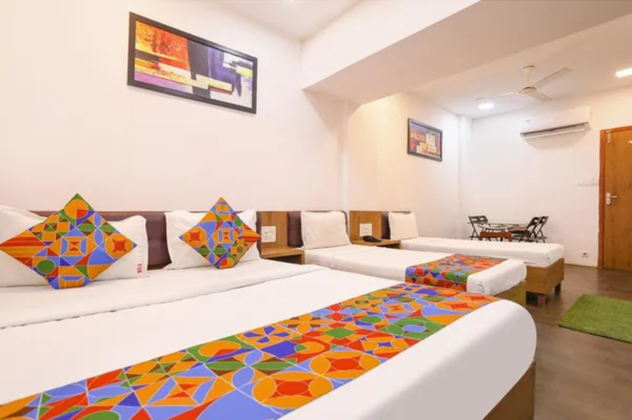 fabhotel aksa inn