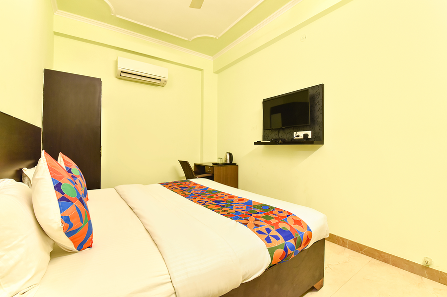 fabhotel raghukul