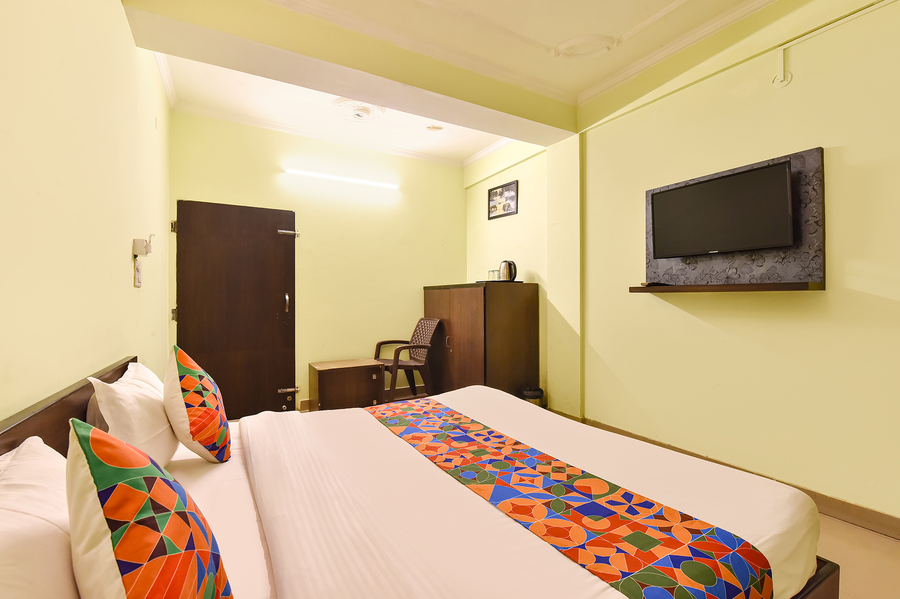 fabhotel raghukul