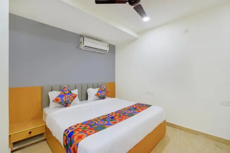 fabhotel v check inn